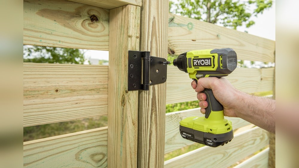 How To Change Bits In A Ryobi P202 Cordless Drill: Quick & Easy Guide