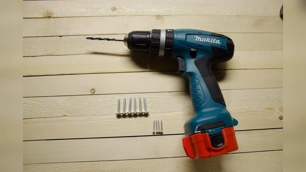 How To Drill In Stucco Wall: Expert Tips for Perfect Holes